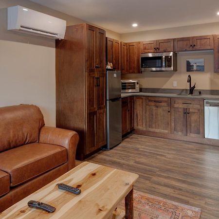 The Lodge By Sunapee Stays Номер фото