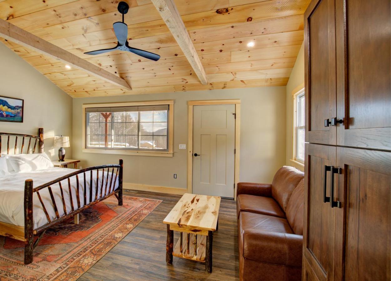 The Lodge By Sunapee Stays Экстерьер фото